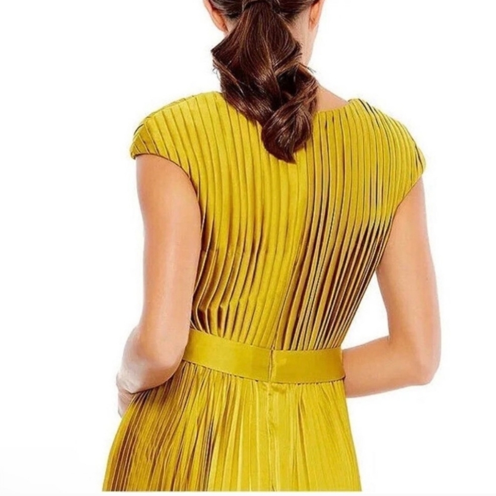 Ieena for Mac Duggal Pleated Midi Dress Women Size 6 v neck Cap Sleeve 26483 - Picture 3 of 6